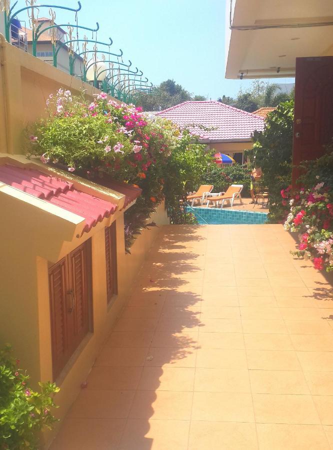 Butterfly Garden Boutique Residences Large Luxury Apts And Villas A Lifetsyle Destination By Neang, Everything You Need All Right Here 1-3 Bedrooms 110 To 190 Sq Mtrs, 2 Full Bathrooms, Rain Shower, Spa Bath, Bbq, Free Wifi, Staff 24-7, Close To Beac Паттая Екстер'єр фото